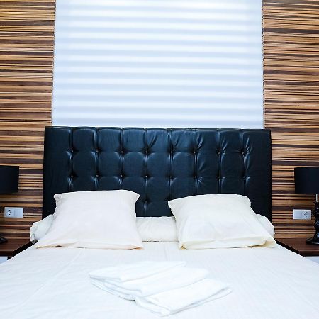 Krts Korona Hotel Sudilovichi Buitenkant foto