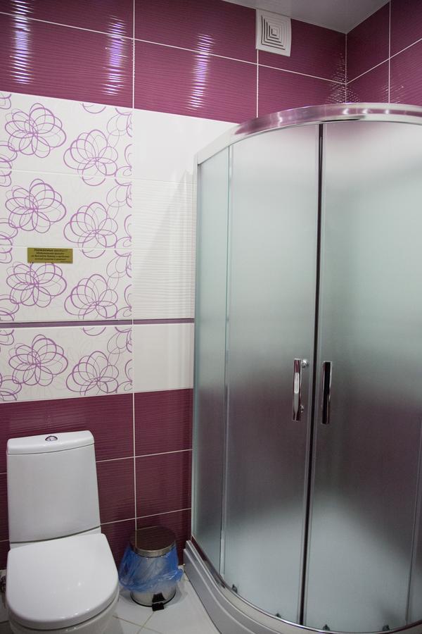 Krts Korona Hotel Sudilovichi Buitenkant foto